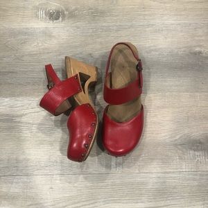 Dansko Thea clogs